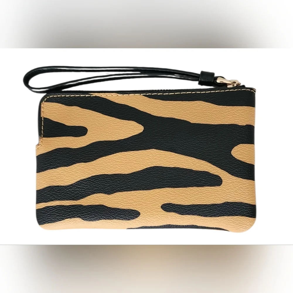 Coach Medium Court Tiger Print Backpack With Matching Wristlet - Picture 9 of 10